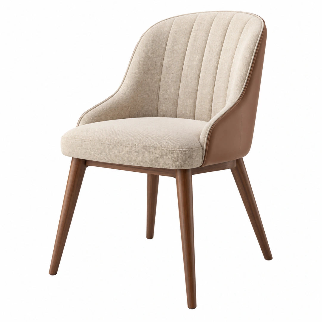 Chaise de salle à manger Toravero en tissu beige avec pieds en bois, style contemporain, dimensions 59 x 62 x 82 cm.