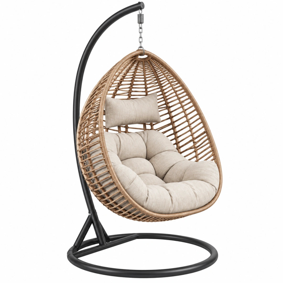 Fauteuil suspendu Toravero en résine tressée beige avec support en acier noir, dimensions 105x105x195 cm.