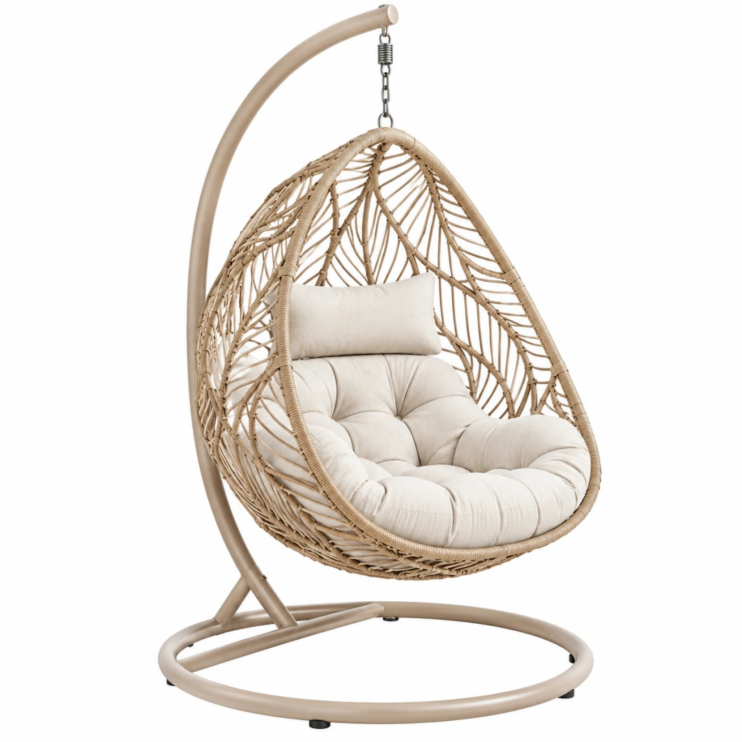 Fauteuil suspendu en rotin beige Toravero avec support, style bohème, dimensions 105x105x195 cm, confortable et élégant.